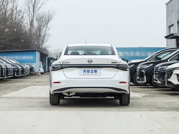 2026 Nissan Sylphy V (B19), белый, 2190000 рублей - вид 6