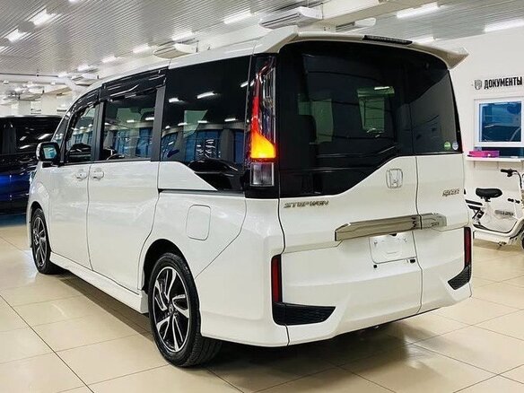 2021 Honda Stepwgn Spada V Рестайлинг, белый - вид 6