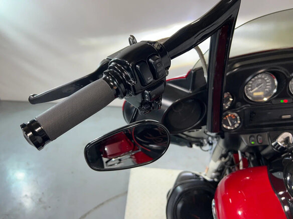 2010 Harley-Davidson Electra Glide, пурпурный, 1200000 рублей - вид 29