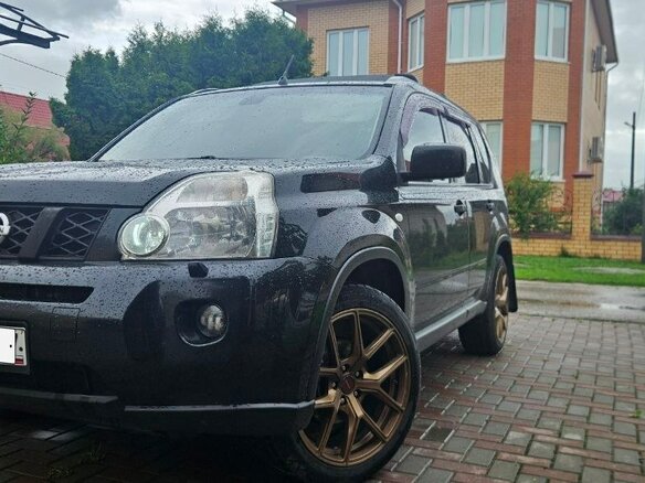 2010 Nissan X-Trail II, чёрный, 999900 рублей - вид 1