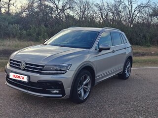 2018 Volkswagen Tiguan II, серебристый, 3100000 рублей, вид 1