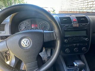 2009 Volkswagen Jetta V, чёрный, 460000 рублей, вид 3
