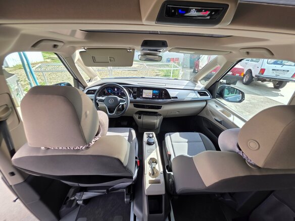 2023 Volkswagen Multivan T7, серый, 6620000 рублей - вид 3