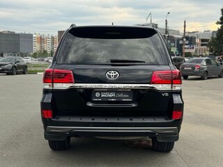 2016 Toyota Land Cruiser 200 Series Рестайлинг 2, чёрный, 4580000 рублей, вид 5