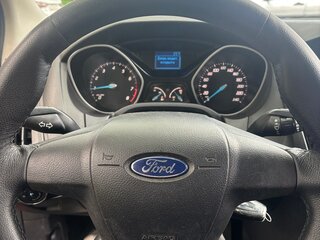 2011 Ford Focus III, красный, 500000 рублей, вид 5