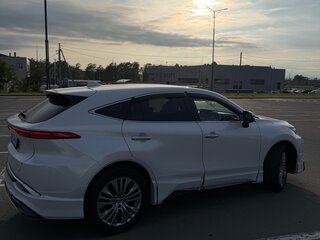 2023 Toyota Harrier IV (XU80), белый, 5050000 рублей, вид 3
