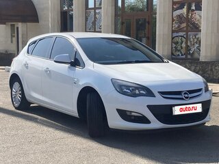 2013 Opel Astra J Рестайлинг, белый, 790000 рублей, вид 1