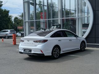 2017 Hyundai Sonata Plug-in VII (LF) Рестайлинг, белый, 1712000 рублей, вид 4