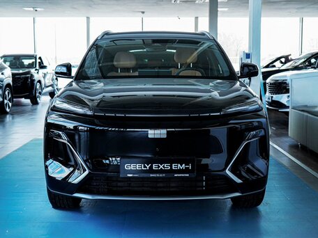 2026 Geely EX5 Гибрид EM-R, чёрный, 3829990 рублей, вид 2