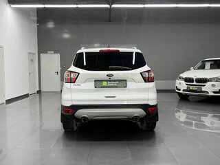 2019 Ford Kuga II Рестайлинг, белый, 1645000 рублей, вид 4