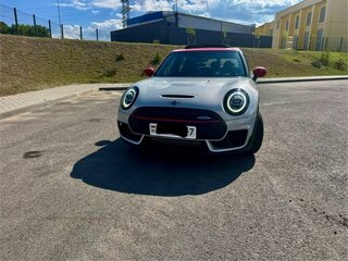 2020 Mini Clubman JCW John Cooper Works II Рестайлинг, серебристый, 2477102 рублей, вид 2