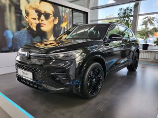 2026 Volkswagen Tiguan L Pro III (China Market), чёрный, 4998000 рублей, вид 1