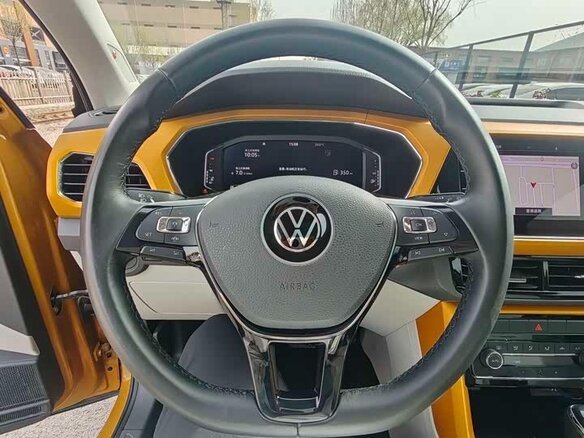 2023 Volkswagen T-Cross I (China Market), золотистый - вид 10
