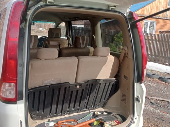 2008 Nissan Serena III (C25), белый, 990000 рублей - вид 10