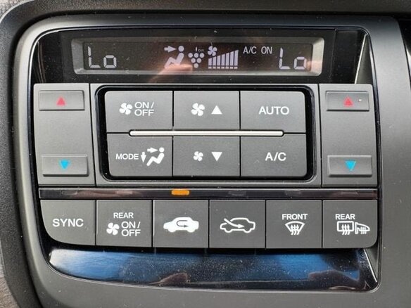 2015 Honda Stepwgn V, серый - вид 14