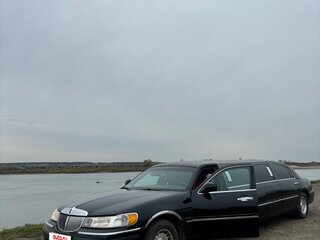 2000 Lincoln Town Car III, чёрный, 850000 рублей, вид 1