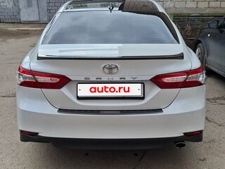 2019 Toyota Camry VIII (XV70), белый, 3000000 рублей, вид 3