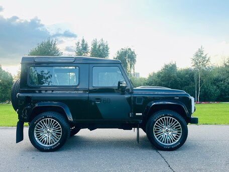 2008 Land Rover Defender 90 I Рестайлинг, чёрный, 2650000 рублей, вид 3