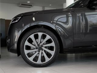 2026 Land Rover Range Rover D350 MHEV Long V, серый, 25800000 рублей, вид 4