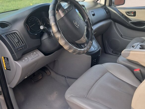 2018 Hyundai Grand Starex, серый, 2800000 рублей - вид 7