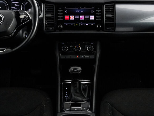 2020 Skoda Kodiaq I, чёрный, 1849000 рублей - вид 11