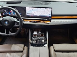 2026 BMW 5 серии 523d xDrive VIII (G60/G61/G68), белый, 7896147 рублей, вид 5