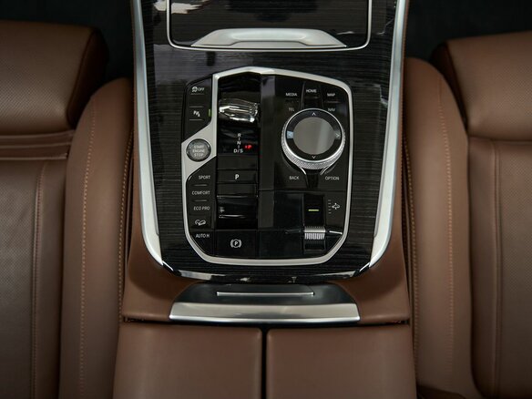 2024 BMW X5 30d IV (G05/G18) Рестайлинг, коричневый, 14299900 рублей - вид 21