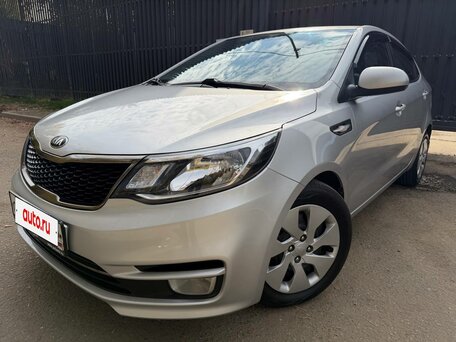 2015 Kia Rio 6-speed III, серый, 955000 рублей, вид 4