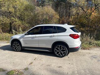2016 BMW X1 18i sDrive II (F48), белый, 1700000 рублей, вид 5