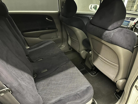 2009 Honda Stream II Рестайлинг, белый, 1290000 рублей - вид 16