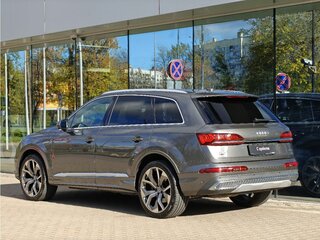 2020 Audi Q7 55 TFSI II (4M) Рестайлинг, серый, 5300000 рублей, вид 2