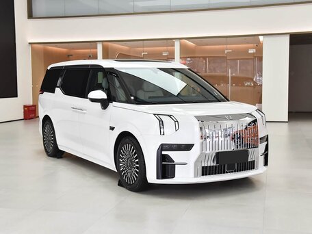2026 Zeekr 009 140 kWh I Рестайлинг, белый, 13777000 рублей, вид 3