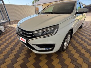 2024 Lada (ВАЗ) Vesta I Рестайлинг (NG), белый, 1490000 рублей, вид 2