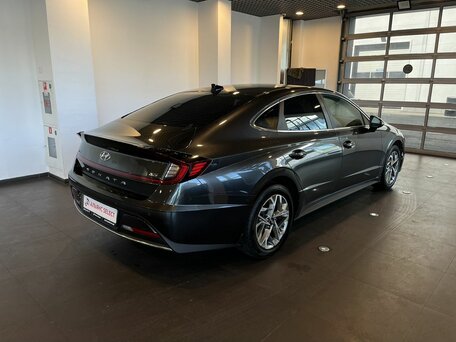 2021 Hyundai Sonata VIII (DN8), серый, 2190000 рублей, вид 3