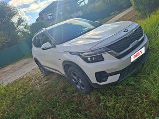 2021 Kia Seltos I, белый, 2170000 рублей, вид 2