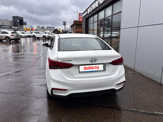 2017 Hyundai Solaris II, белый, 595000 рублей, вид 4