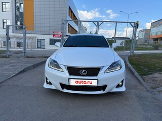 2011 Lexus IS 250 II Рестайлинг 2, белый, 1699000 рублей, вид 2