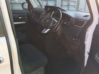 2017 Toyota Roomy I, белый, 1100000 рублей, вид 5