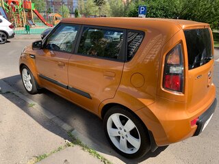 2010 Kia Soul I, оранжевый, 600000 рублей, вид 4
