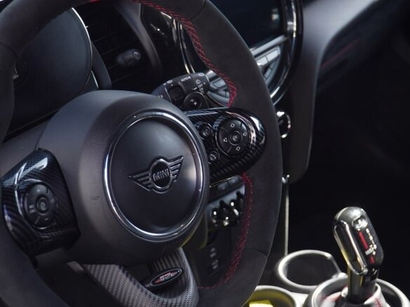 2020 Mini Hatch JCW III (F55/F56) Рестайлинг, чёрный, 3500000 рублей - вид 13
