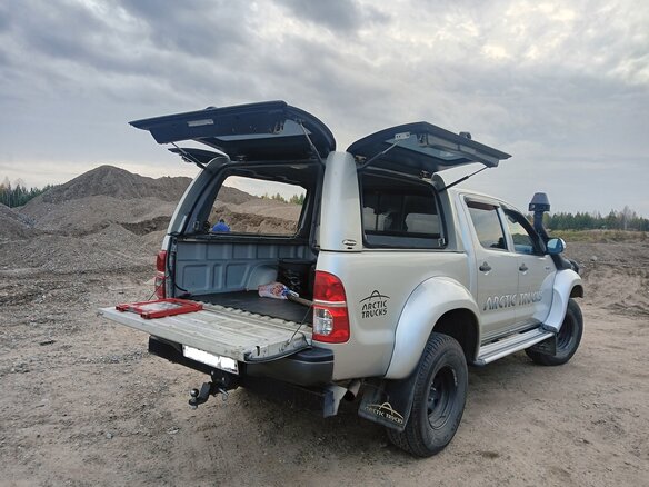 2014 Toyota Hilux Arctic Trucks AT38 VII Рестайлинг, серый, 3200000 рублей - вид 6