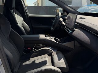 2026 BMW iX3 II, серый, 14880000 рублей, вид 2