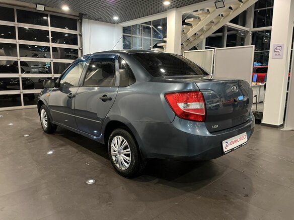 2014 Lada (ВАЗ) Granta I, серый, 318000 рублей - вид 4