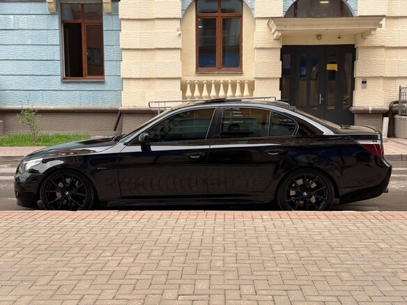 2003 BMW 5 серии 545i V (E60/E61), чёрный - вид 13
