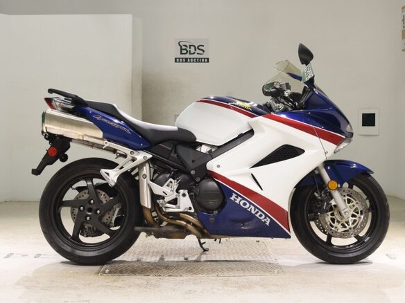 2010 Honda VFR 800, синий, 500000 рублей