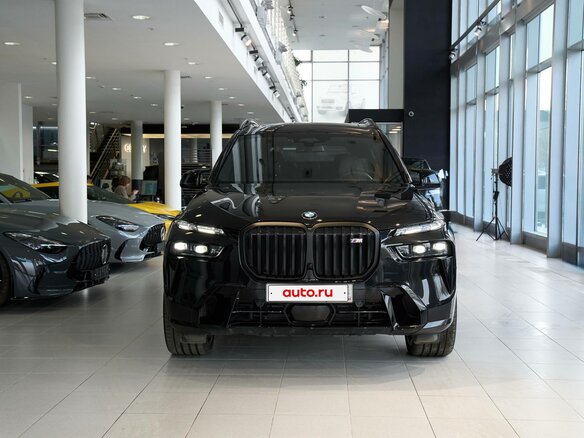 2025 BMW X7 M60i I (G07) Рестайлинг, чёрный, 18500000 рублей - вид 1