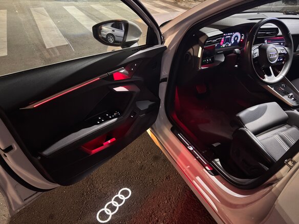 2023 Audi A3 Sportback 35 TFSI IV (8Y), белый, 2450000 рублей - вид 23