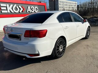2012 Toyota Avensis III Рестайлинг, белый, 1140000 рублей, вид 4