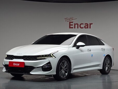 2022 Kia K5 LPi III, белый, 1740000 рублей, вид 1