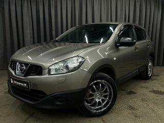 2013 Nissan Qashqai I Рестайлинг, коричневый, 829900 рублей, вид 1
